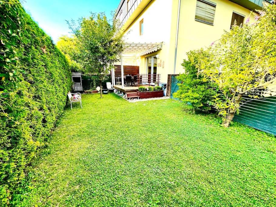 Schoene Wohnung Mit Eigenen Eingang Und Terrasse Gosseling Exteriör bild